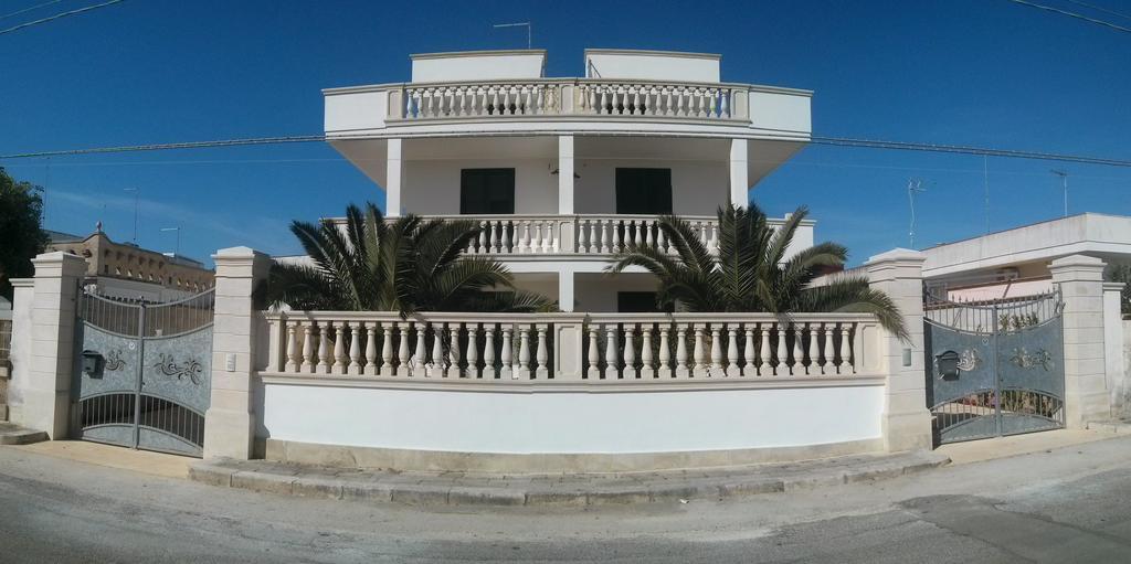 Appartement Dimora Liccisa à Torre Lapillo Extérieur photo