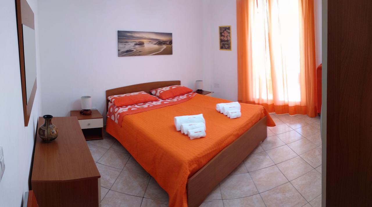 Appartement Dimora Liccisa à Torre Lapillo Extérieur photo