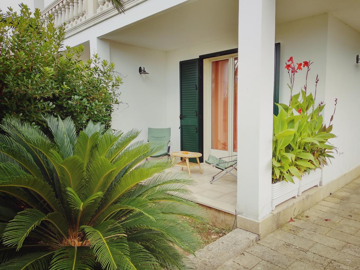 Appartement Dimora Liccisa à Torre Lapillo Extérieur photo