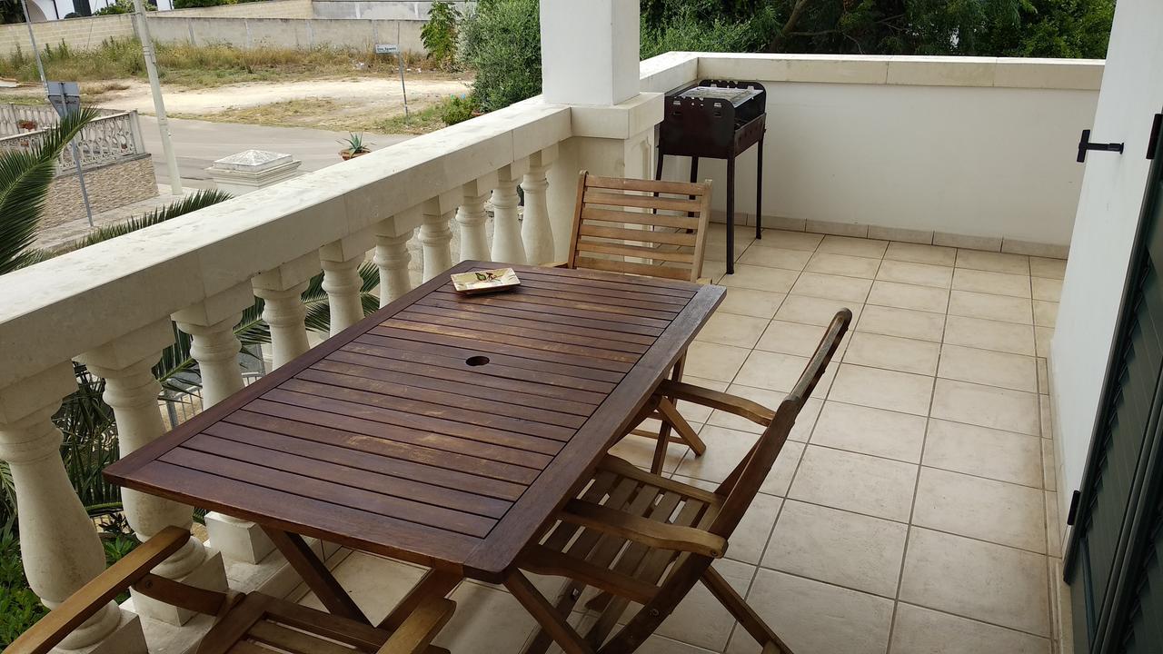 Appartement Dimora Liccisa à Torre Lapillo Extérieur photo